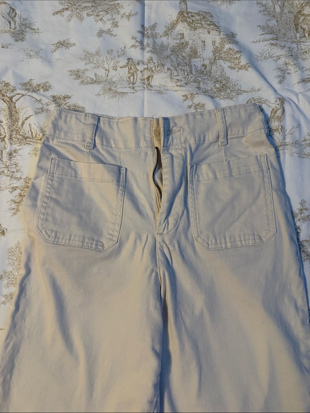 Wide Leg Cropped Cotton Pants in Light Beige - Picture 2 of 4